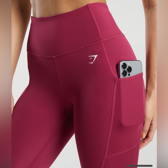 GYMSHARK Pocket Leggings (Raspberry Pink) - Picture 3 of 4
